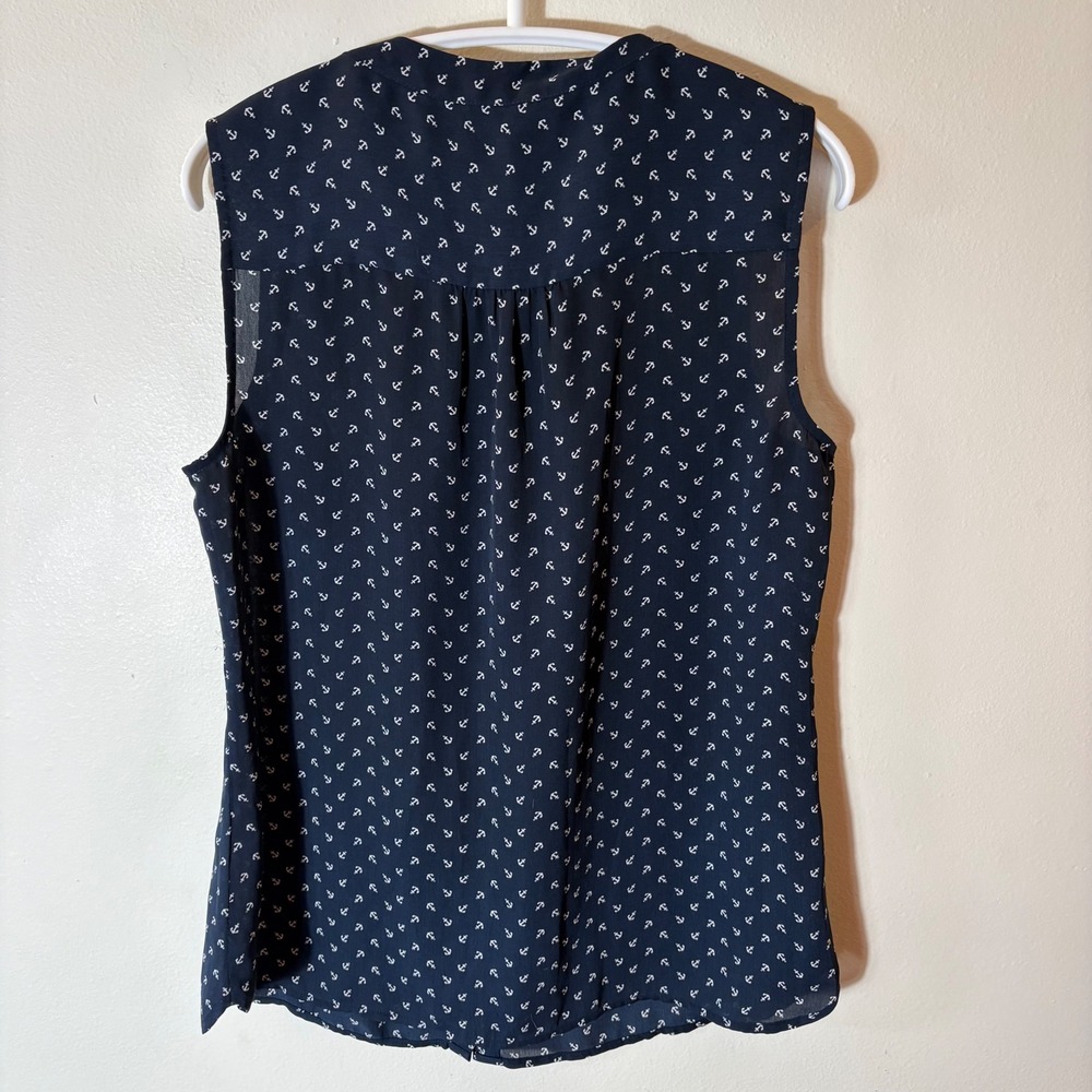 Banana Republic Navy Anchor Print Sleeveless Button Up Blouse Women Size 8 - Picture 8 of 8